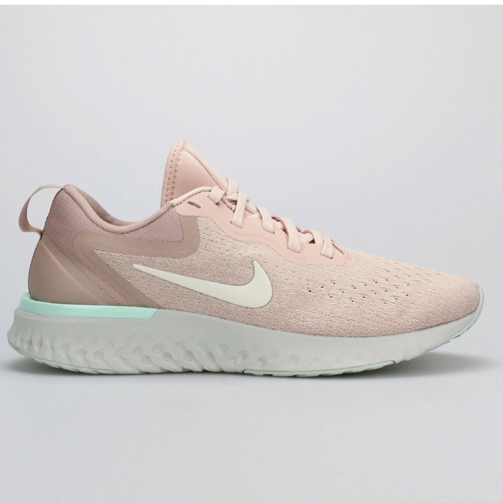 Nike Odyssey Women's Sneakers in Soft Pink and Mint